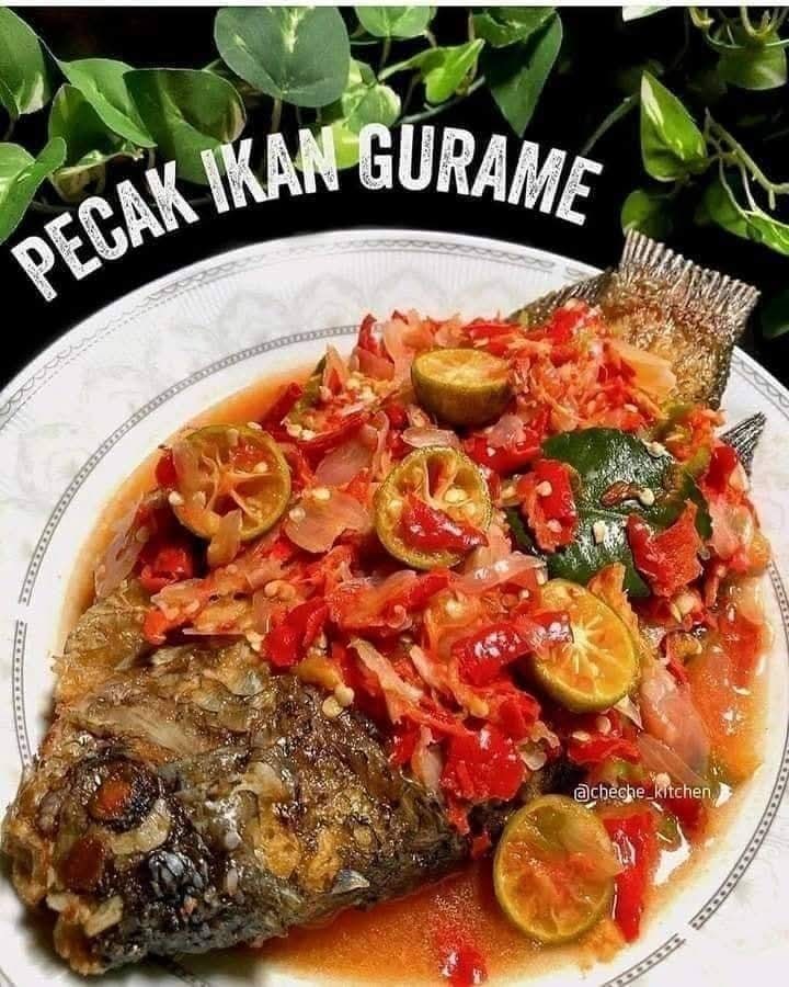 Pecak ikan gurame