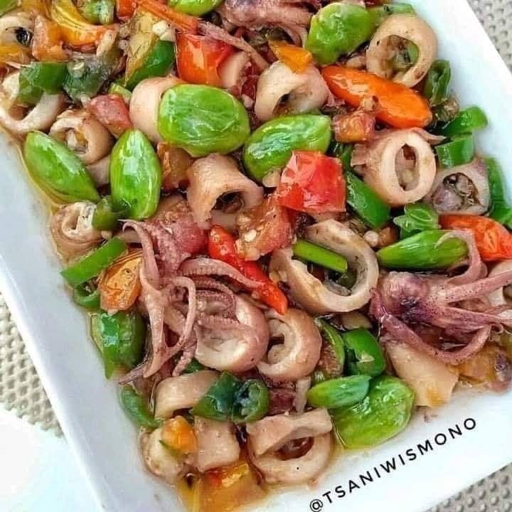 Tumis cumi asin petai